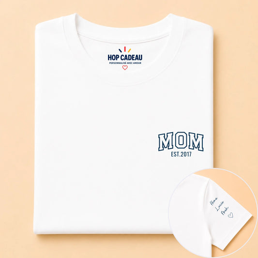 T-shirt MOM personnalisé – Cœur, prénoms et année – vue 2