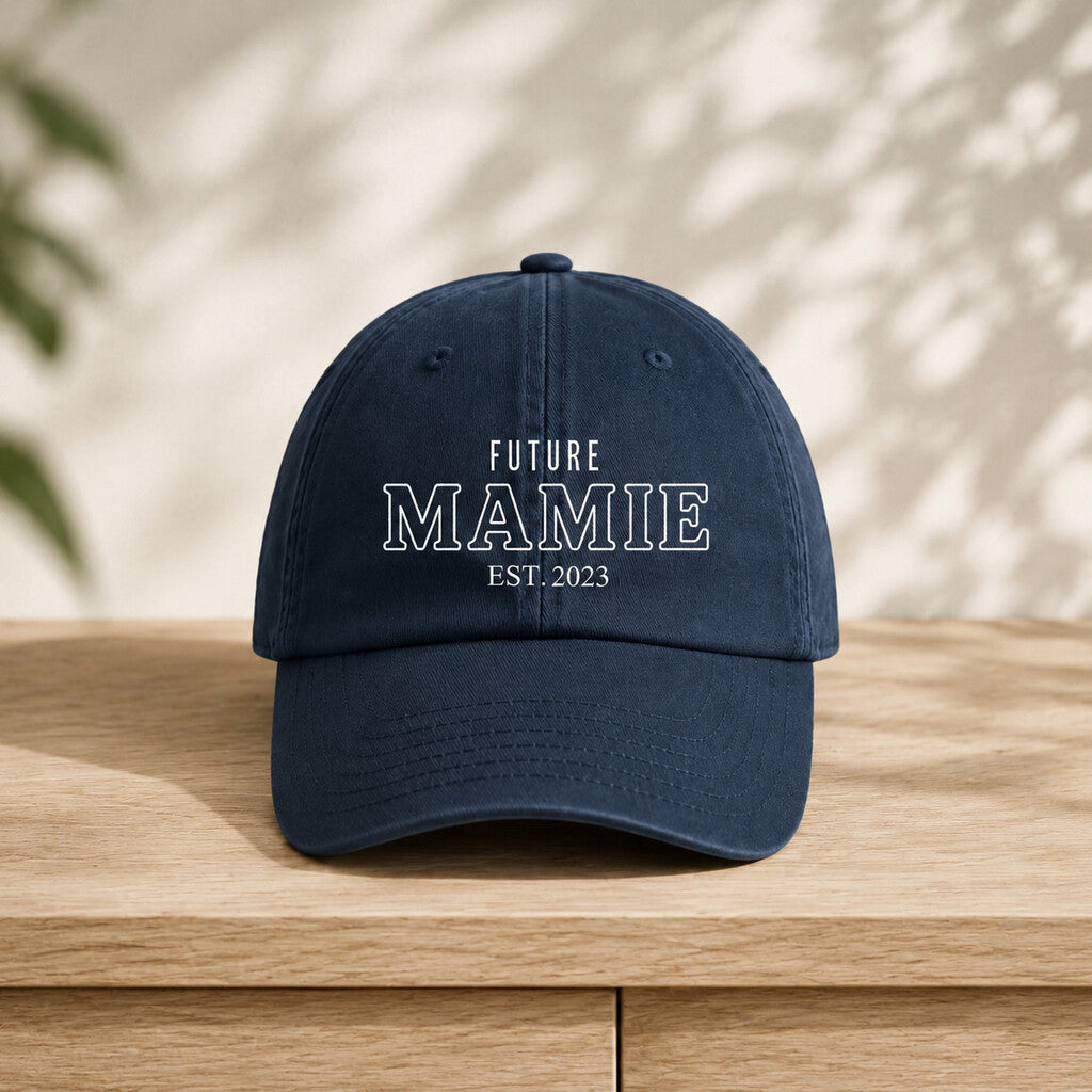 Casquette Future Mamie marine posée et centrée