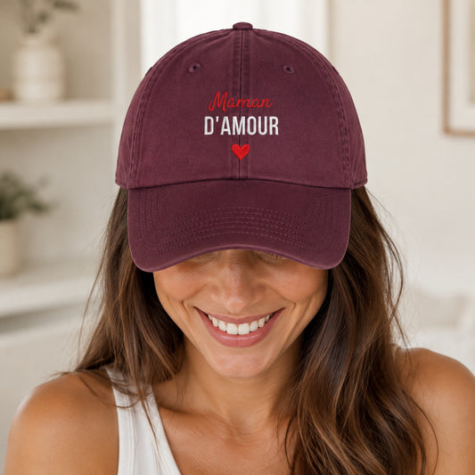 Casquette personnalisée brodée Maman d'amour portée Bordeaux