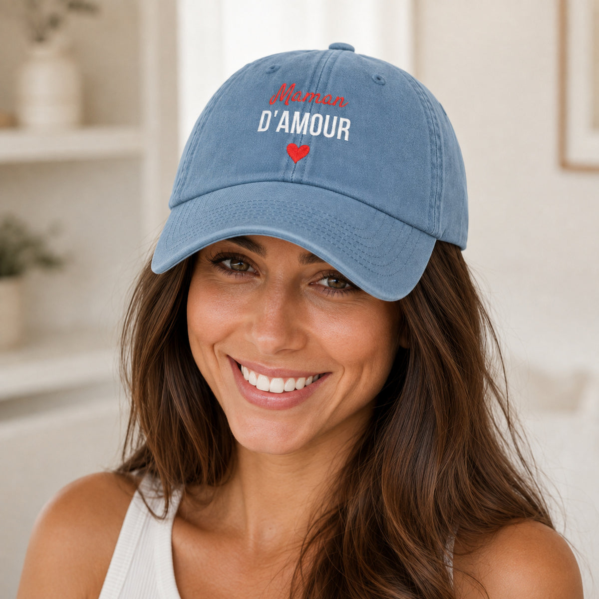 Casquette personnalisée brodée Maman d'amour portée Bleu Pastel
