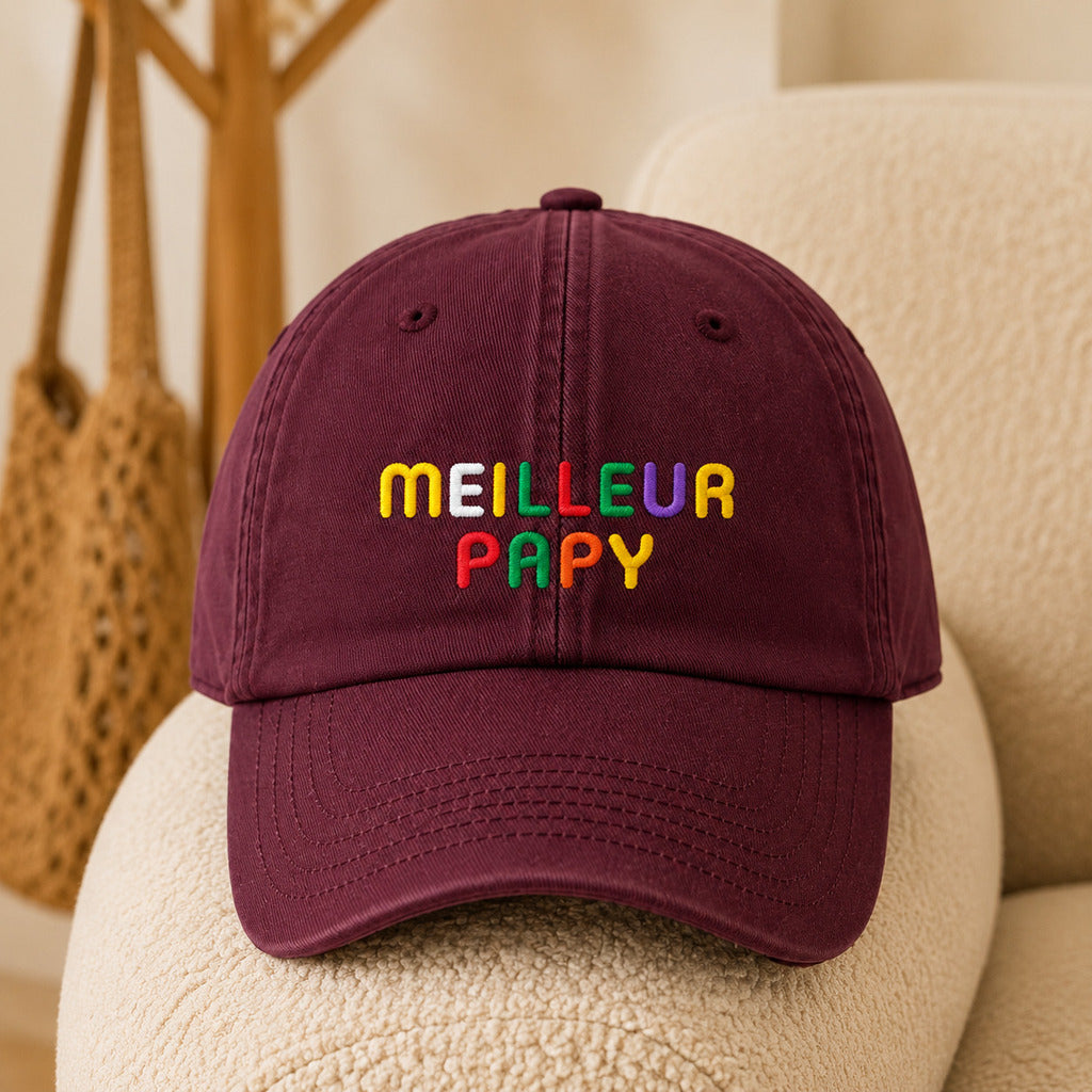 Casquette personnalisée Meilleur papy bordeaux posée en intérieur