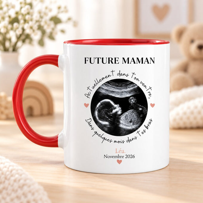 Mug personnalisé maman - Future maman, échographie et date, vue produit rapprochée, impression réaliste sur la céramique