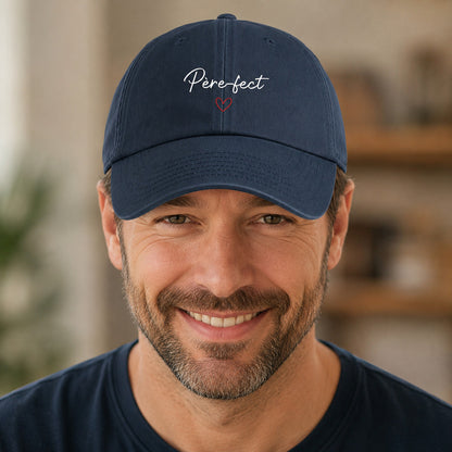 Casquette personnalisée papa Père-fect marine portée de face