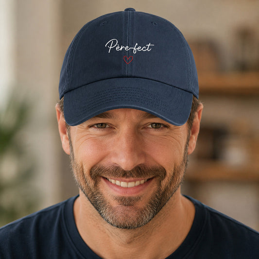 Casquette personnalisée papa Père-fect marine portée de face