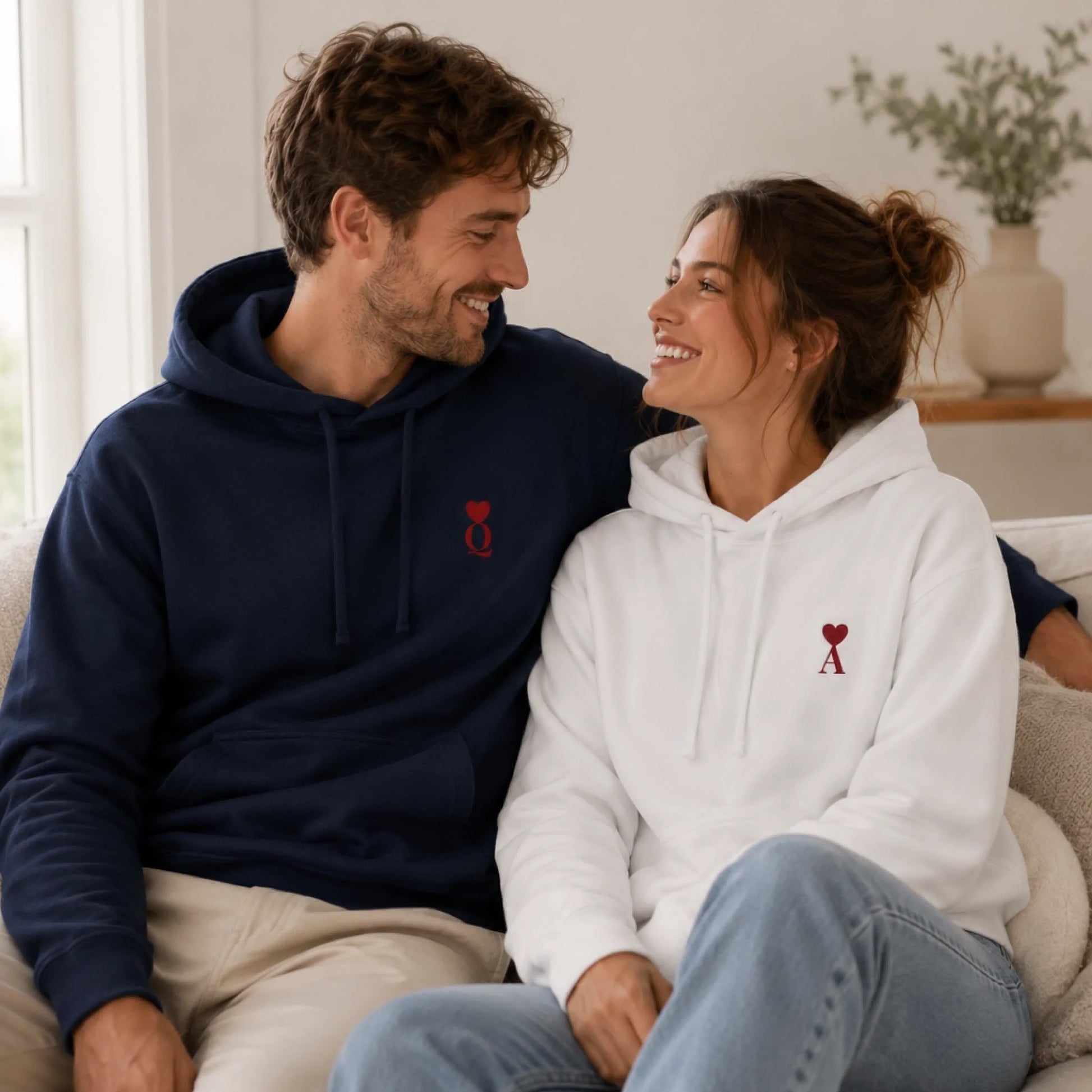 Pull personnalisé couple initiale – vue 24