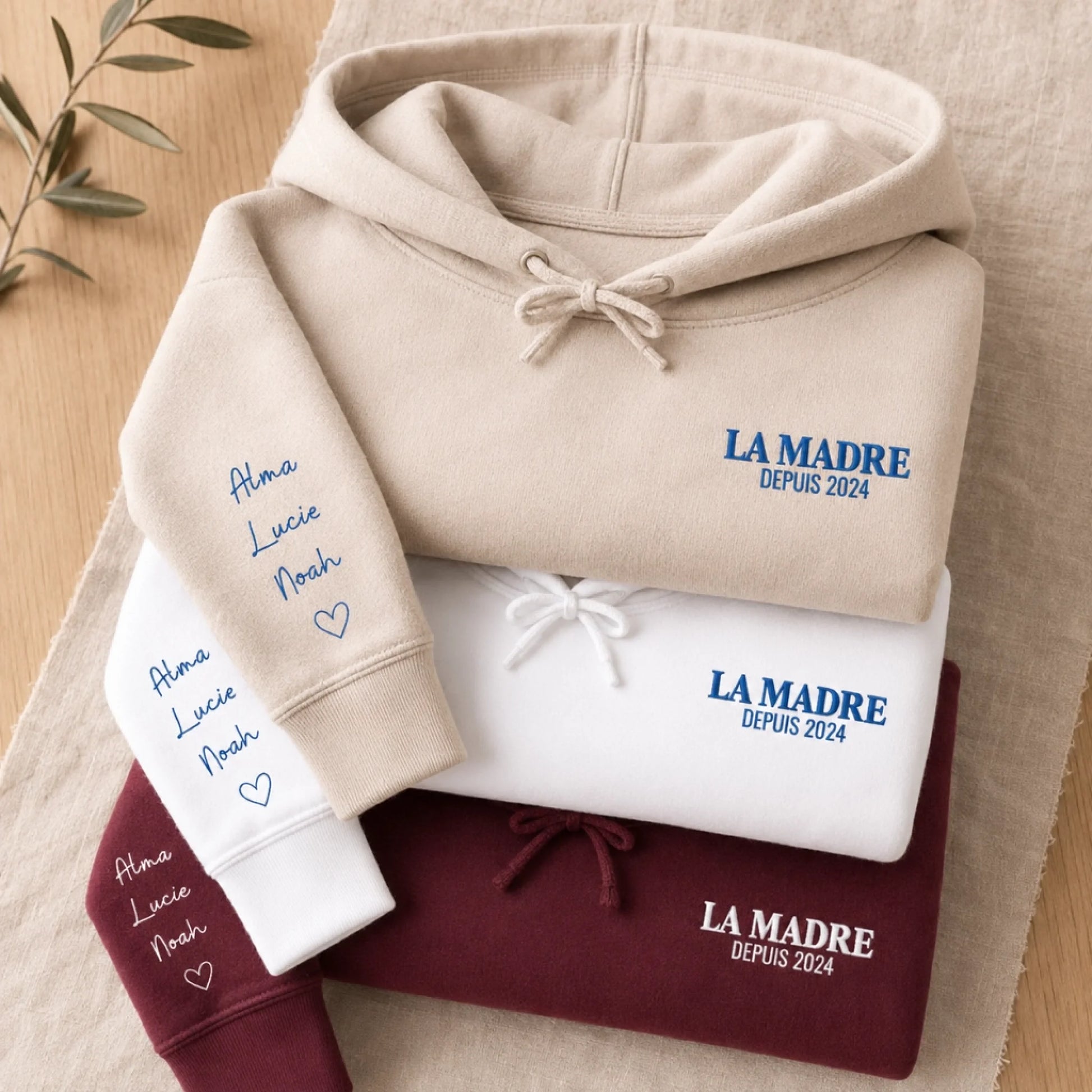 Sweat à capuche personnalisé maman - La Madre depuis avec prénoms – vue 5