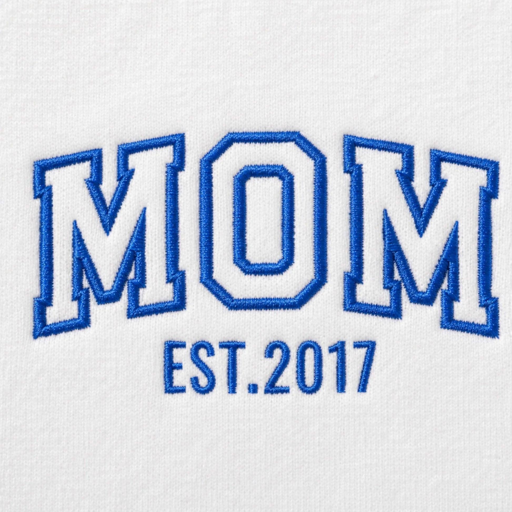 Sweat à capuche personnalisé maman - MOM et prénoms des enfants – vue 29