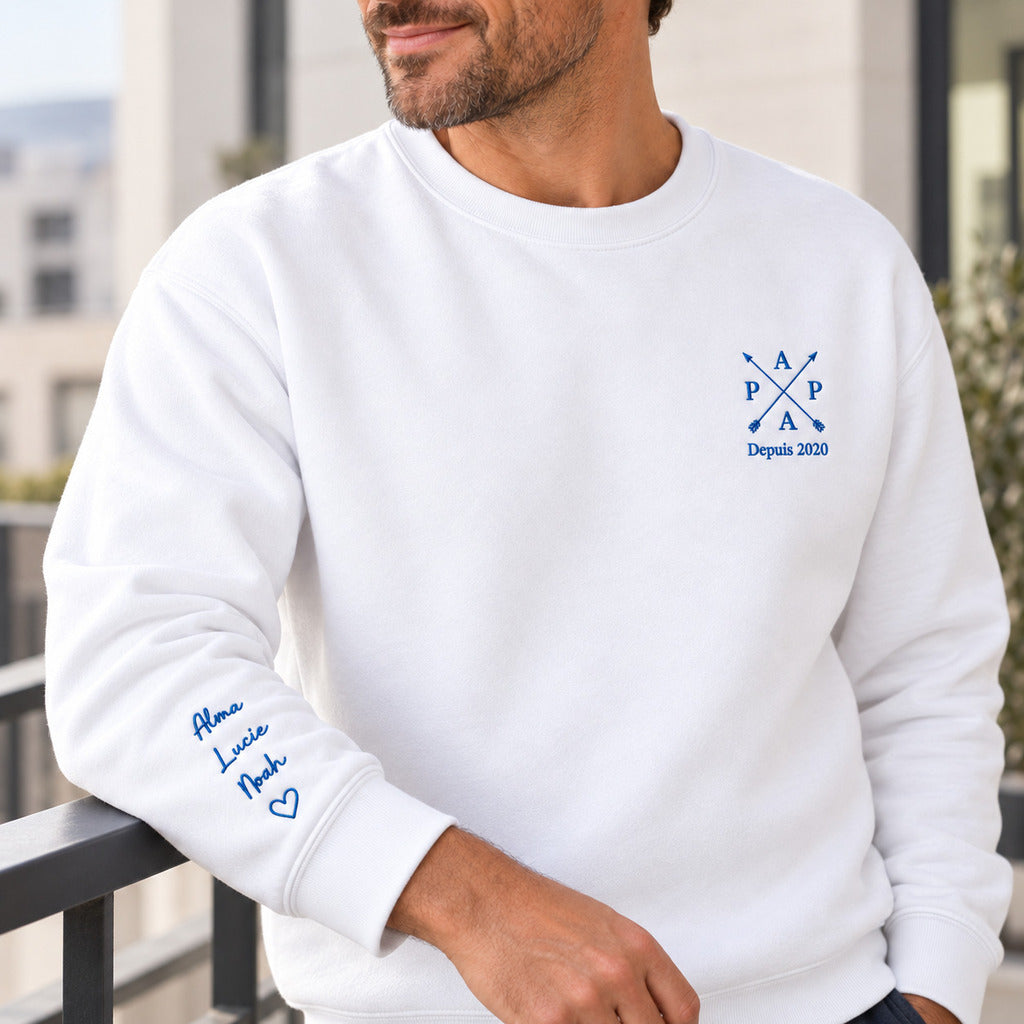 Sweat personnalisé papa Papa depuis blanc porté en extérieur urbain