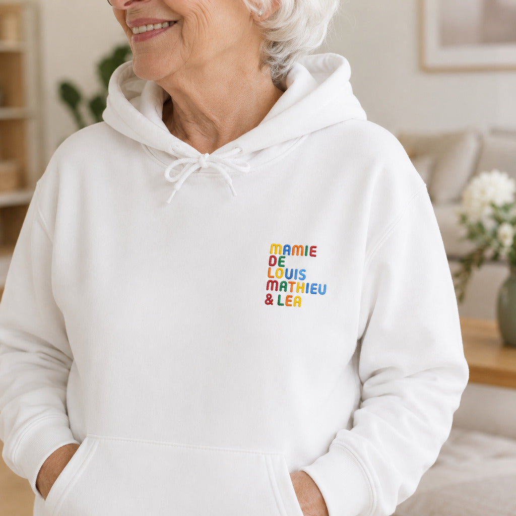 Sweat personnalisé Mamie - Prénoms multicolore brodé
