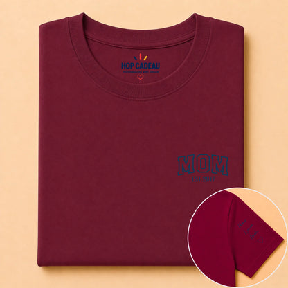 T-shirt MOM personnalisé – Cœur, prénoms et année – vue 10
