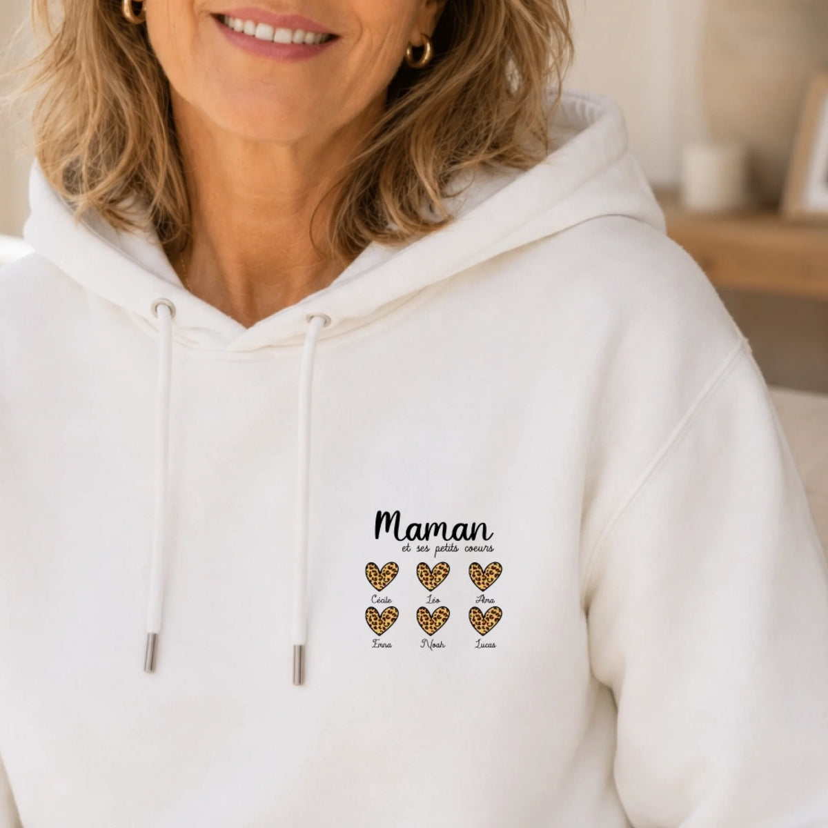 T-shirt Maman personnalisé – Ses petits cœurs – vue 27