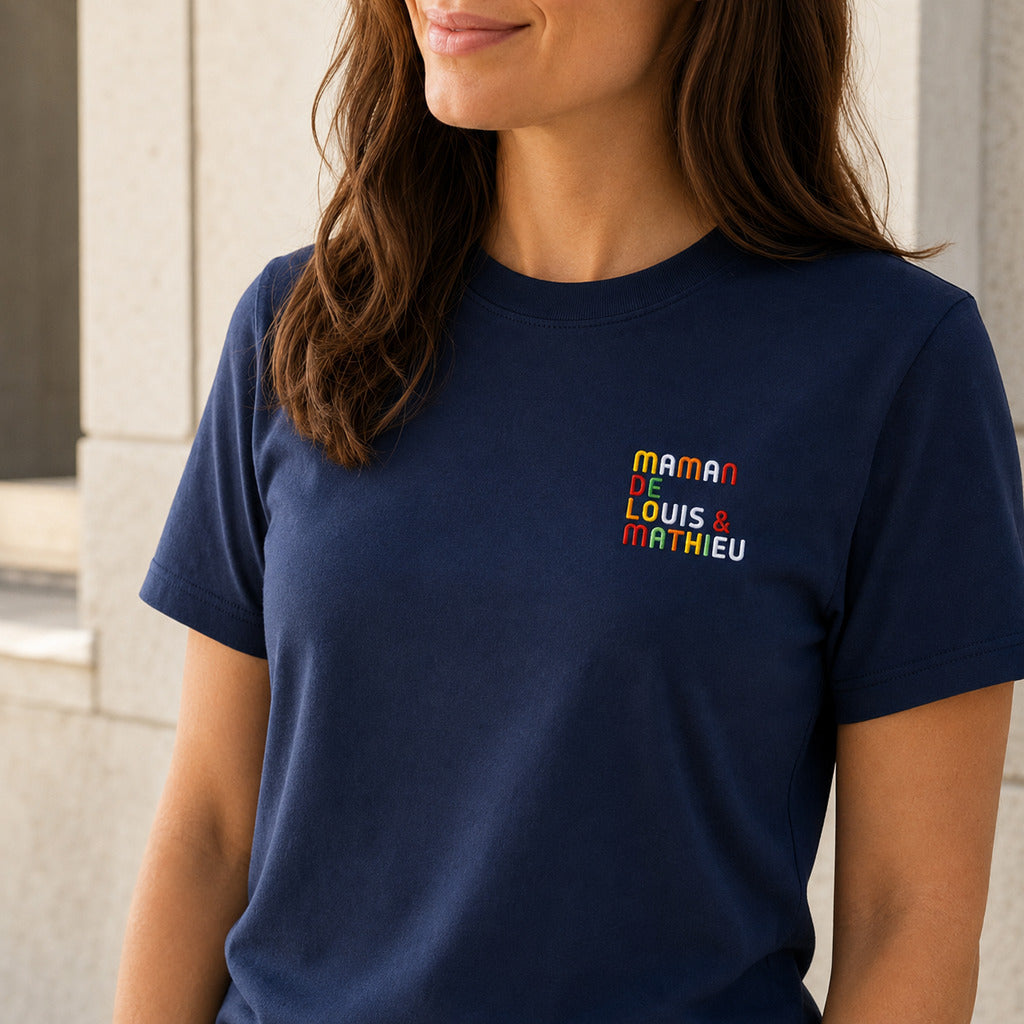 T-Shirt personnalisé Maman - Prénoms multicolore brodé